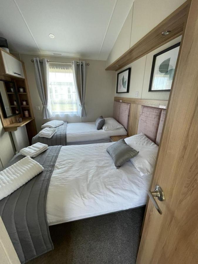 Seton Sands Holiday Park - Premium Caravan - 2 Bedroom Sleeps 4 (Adults Only) Port Seton Exterior photo