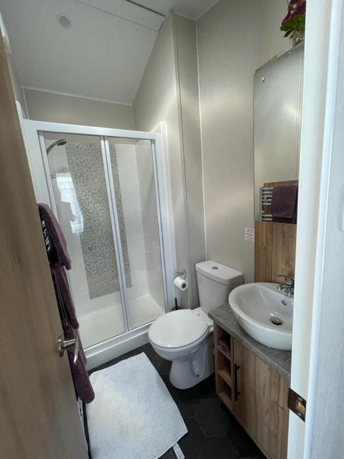 Seton Sands Holiday Park - Premium Caravan - 2 Bedroom Sleeps 4 (Adults Only) Port Seton Exterior photo