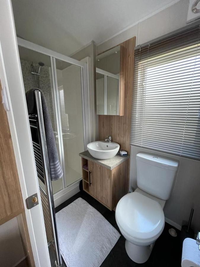 Seton Sands Holiday Park - Premium Caravan - 2 Bedroom Sleeps 4 (Adults Only) Port Seton Exterior photo